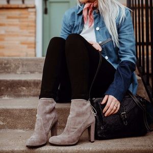 Stuart Weitzman Perfection beige booties